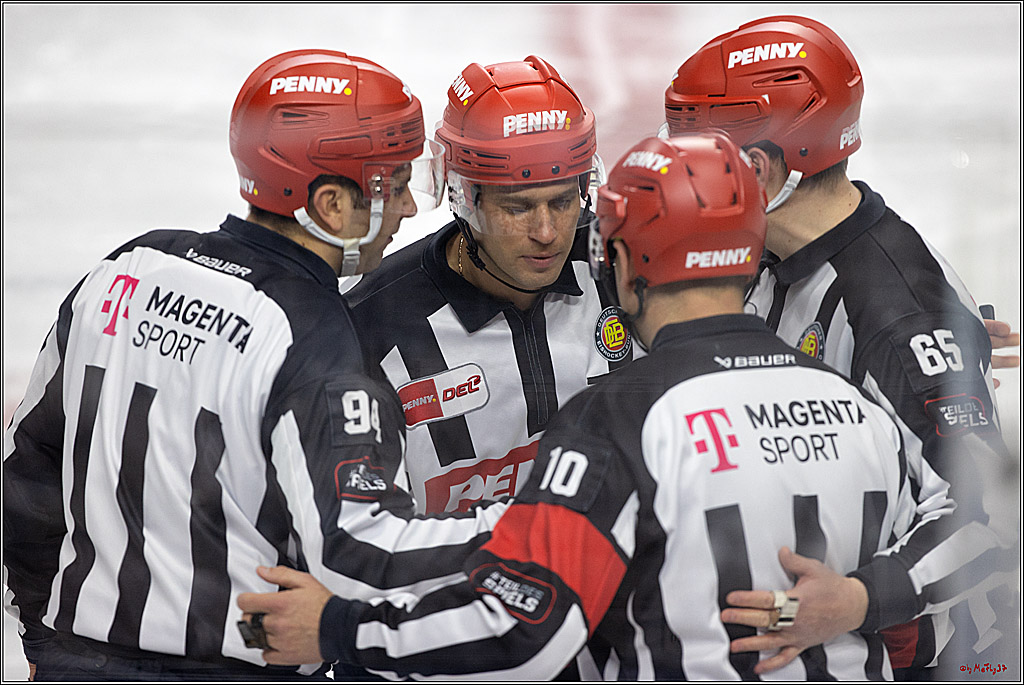 PENNY DEL - Viertelfinale;  Koelner Haie - Adler Mannheim; Koeln, 17.03.2023